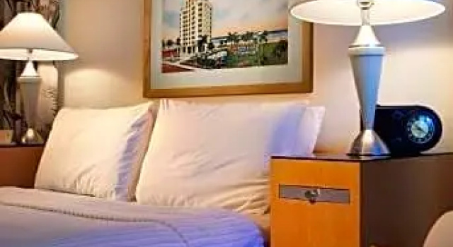 Номер Deluxe Richmond Hotel