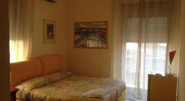 B&B Bordighera, Забронировать Отель «постель и завтрак» Катания Сицилия, рядом с Italia Metro Station