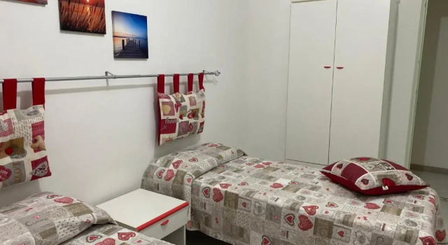 La Casa Gialla, Забронировать Апартаменты/квартира Кала-Гононе Залив Орозеи
