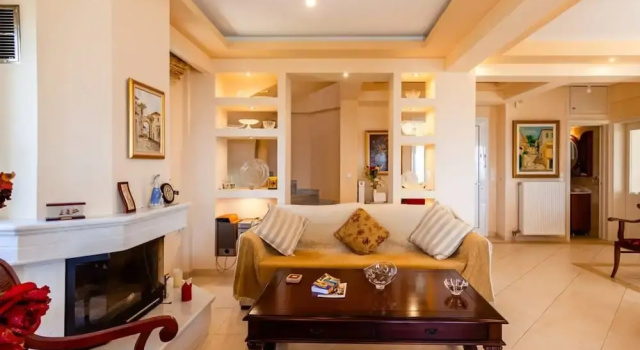 Verga Majestic Sunsets - Elegant & Secluded Retreat, Prenota Casa vacanze Ville a Kalamata, Villa