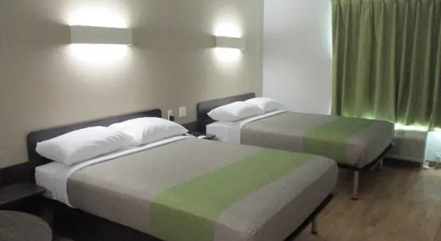 Четырёхместный люкс Motel 6 Corpus Christi, TX - North