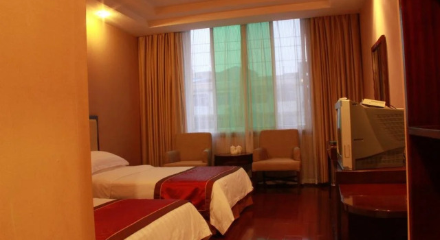 Yaan Gucheng Hotel, Varaa Hotelli Hotellit Sichuan pysäköinnillä, Pysäköinti