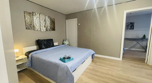 Antika Apartments on Nakhimovsky Prospekt 61 k 4, Book Apartment Moscow Russia