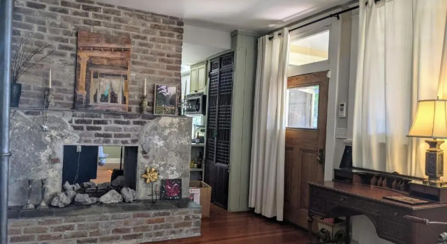 Courtyard Hideaway, Забронировать Отель Отели Нового Орлеана с парковкой, рядом с Ochsner Baptist, Парковка