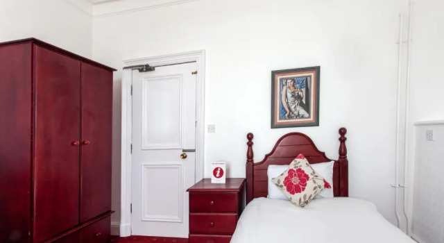 Одноместный номер Standard Prince Of Wales Hotel