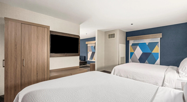 Holiday Inn Express Hotel & Suites Lincoln by IHG