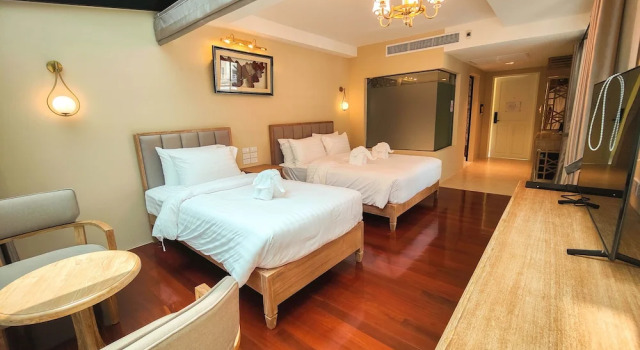Номер Deluxe siri grand bangkok hotel