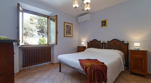 Quiet property set in a genuine context between nature and culture.-CASA PARIS, Rezervovat Hotel San Severino Marche 