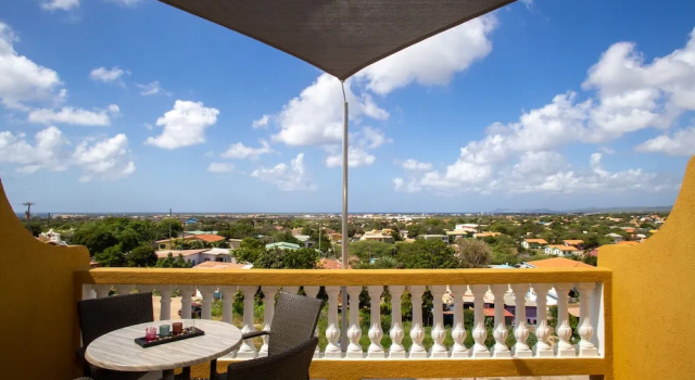 Апартаменты Luxury Hillside Resort Bonaire