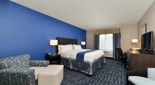 Двухместный номер Deluxe Holiday Inn Express & Suites Peekskill-Lower Hudson Valley by IHG