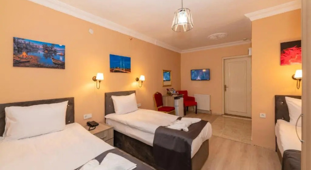 Standardowy trzyosobowy pokój Avrupa Palace Hotel
