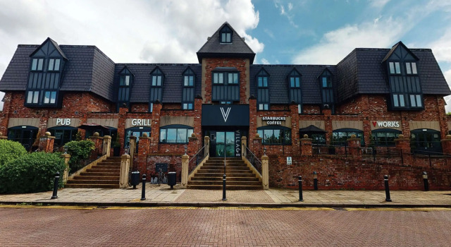 Village Hotel Warrington, Забронировать Отель Уоррингтон Чешир, рядом с Giddy Kidz