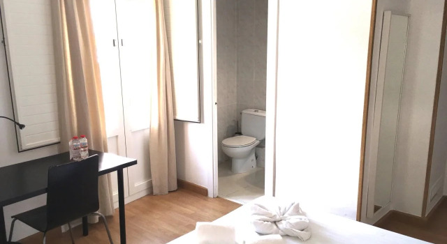 Hostal la Palmera, Забронировать Отель Отели Барселоны с завтраком, рядом с Palau de Dalmases, Завтраки