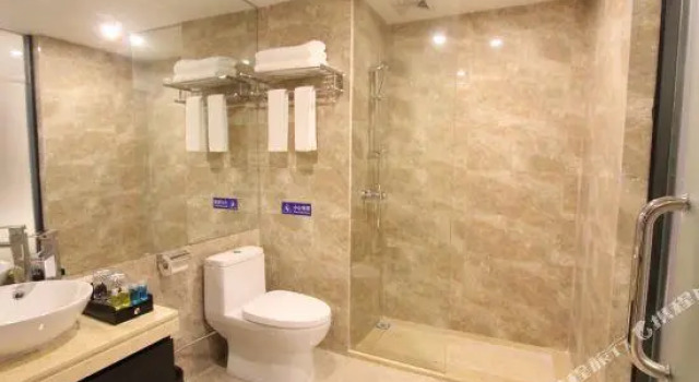 Люкс Deluxe с 2 комнатами Wantong International Apartment Hotel