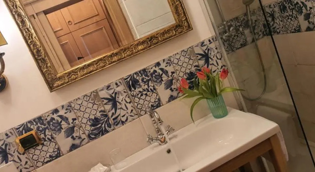 Одноместный номер Deluxe с балконом Villa Martha Vintage Hotel-B&B