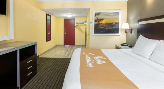 Двухместный номер Days Inn by Wyndham Nanuet / Spring Valley