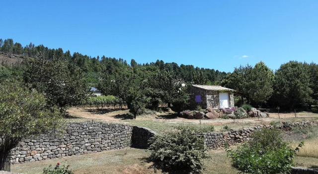 Tiny house with shared pool in Chambonas, Prenota Hotel Chambonas Cevenne