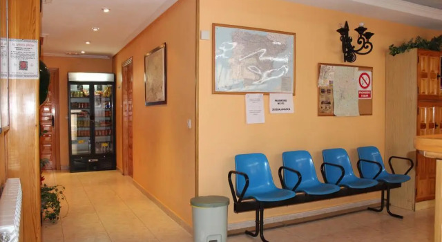 Albergue Juvenil Salamanca, Забронировать Отель Саламанка Salamanca Province, рядом с Церковь Сан-Маркос