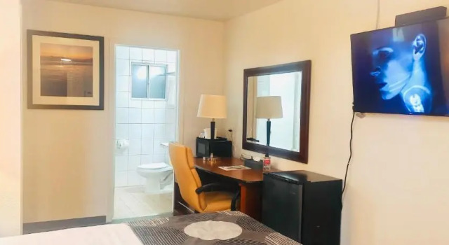 Номер Standard Oceanside Inn & Suites, a Days Inn by Wyndham