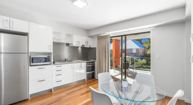 Трёхместный люкс с 2 комнатами Essence Apartments Chermside