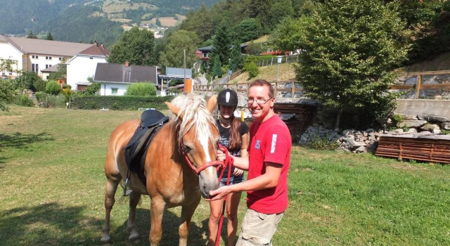 Bio-Bauernhof Auernig, Rezerwuj Hotel Flattach 