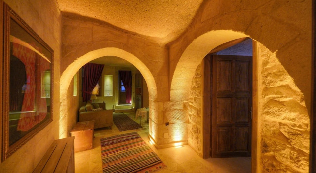 Семейный люкс Takaev Cave House