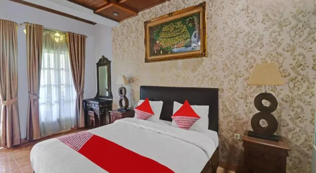 OYO 113500 Hotel R Cantika Syariah, Rezerwuj Hotel Bangko Sumatra