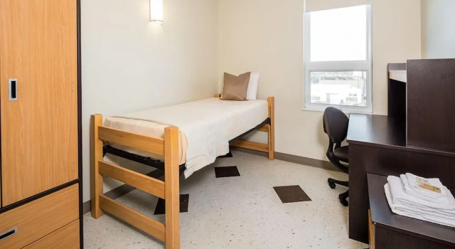 Двухместный номер Standard University of Winnipeg Downtown Hostel