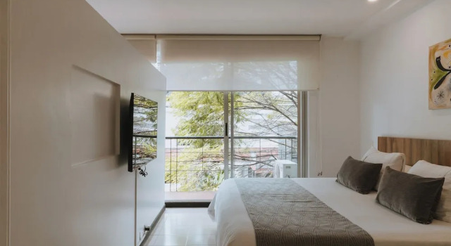 Апартаменты Travelers Orange Suites