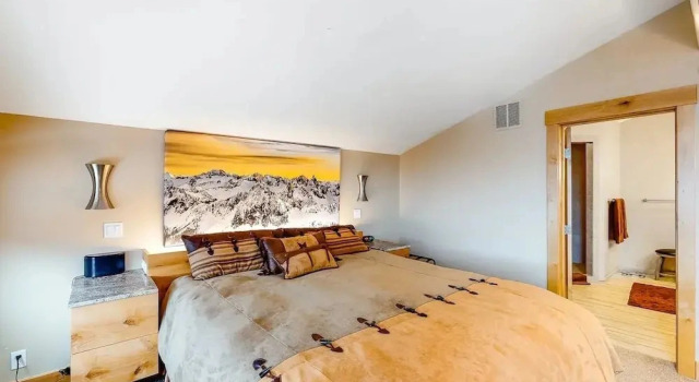 Corrock Style - Luxury Hot Tub Home Near Ski Lifts & Downtown Ketchum!, Book Feriehus Sommerhuse i Idaho, Hytte