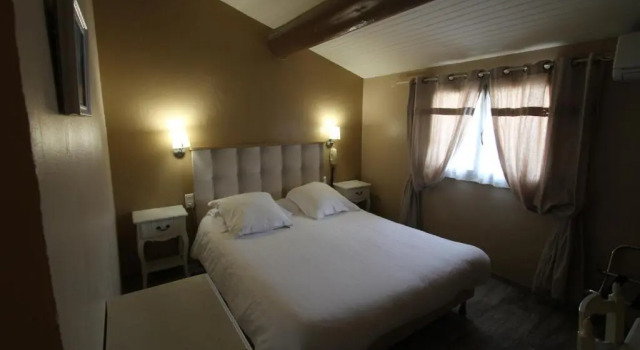 Двухместный номер Standard Hotel Van Gogh