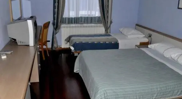 Motel Jadranka, Book Motel Hoteller i Divaca med parkering, Parkering