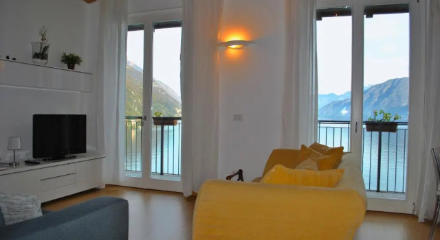 Апартаменты Мансарда с 2 комнатами Silver Lake Residence