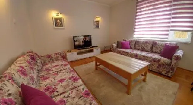 Apartment Harmonija, Забронировать Апартаменты/квартира Стари град Белград, рядом с Кафедральный собор в Белграде