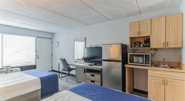 Четырёхместный номер Standard Home 1 Suites Extended Stay - Kissimmee