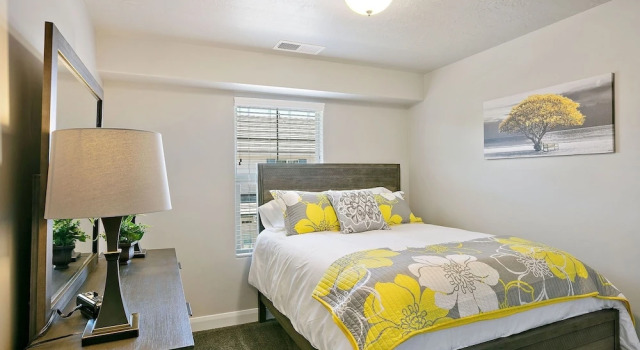 Southern Adobe by RedAwning, Varaa Lomakoti Washington 