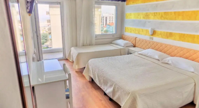 Трёхместный номер Standard с видом на море Hotel Diplomatic