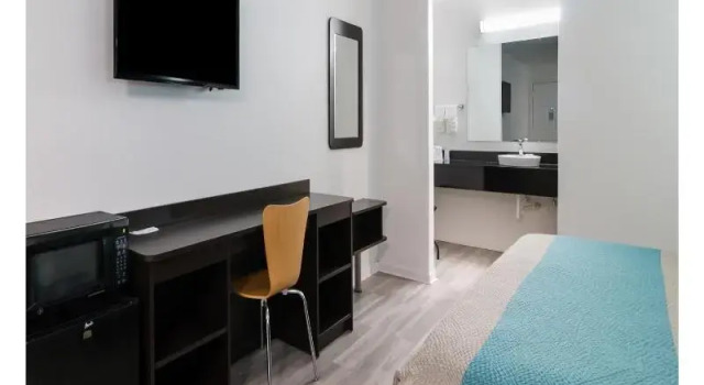 Четырёхместный номер Standard Motel 6-Metropolis, IL