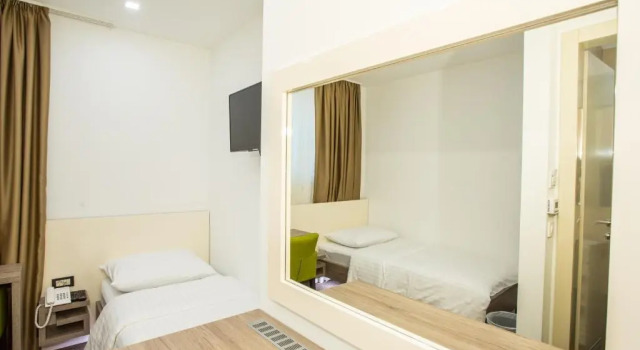 Camera Standard Hotel National