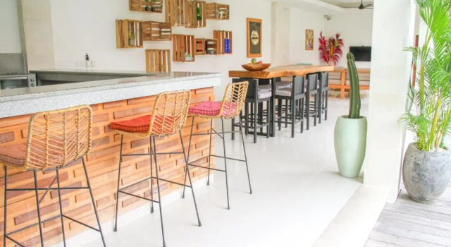 Villa Insta! Luxury big 5 star 3BRM Villa in centre of Canggu, Rezervovat Vila Chaty v Bali, Chalupa