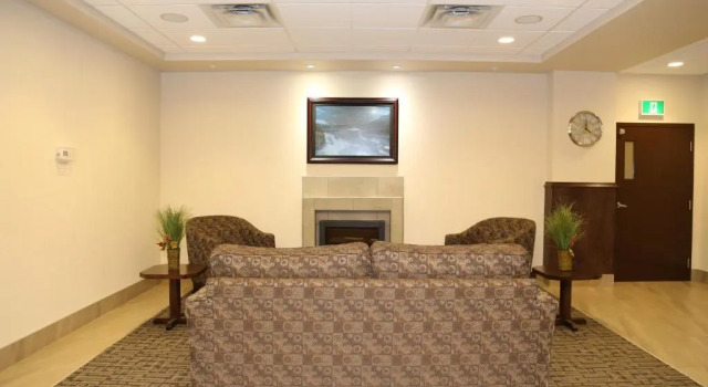 Prairie Moon Inn & Suites Macklin