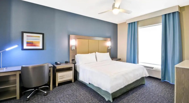 Люкс с 2 комнатами Homewood Suites by Hilton Orlando Theme Parks