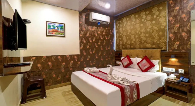 Номер Deluxe HOTEL SIGNATURE INN