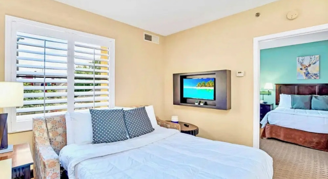 Апартаменты Cozy Apartment w Pool and Hot Tub - Near Disney