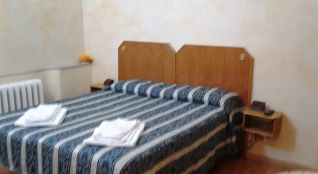 Luna B&B, Забронировать Отель «постель и завтрак» Отели Рима с завтраком, рядом с Театр Арджентина, Завтраки