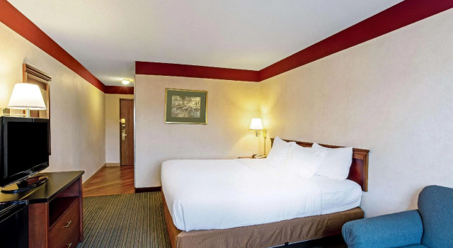 Двухместный номер Deluxe Holiday Inn Express South Burlington - Downtown by IHG