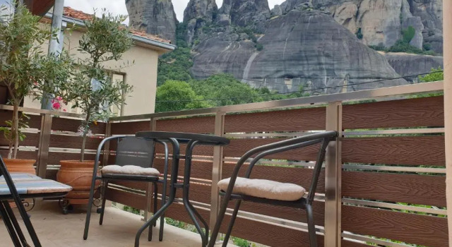 Апартаменты The house under the rocks of Meteora 1