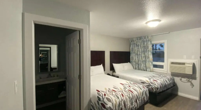 Четырёхместный номер Standard Studio 6 Suites - Albany, OR