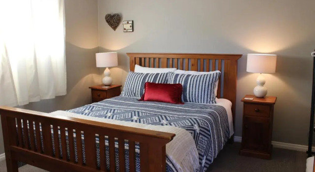Коттедж c 1 комнатой с видом на горы Blue Thistle Cottages