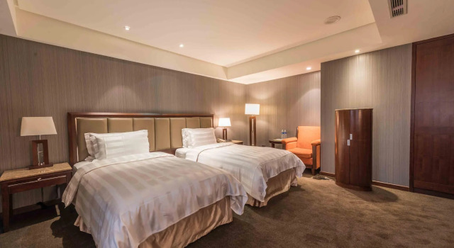 Двухместный номер Deluxe Royal Biz Taipei Hotel